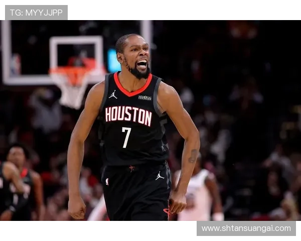 狄龙：布克格林三人将找到得分平衡